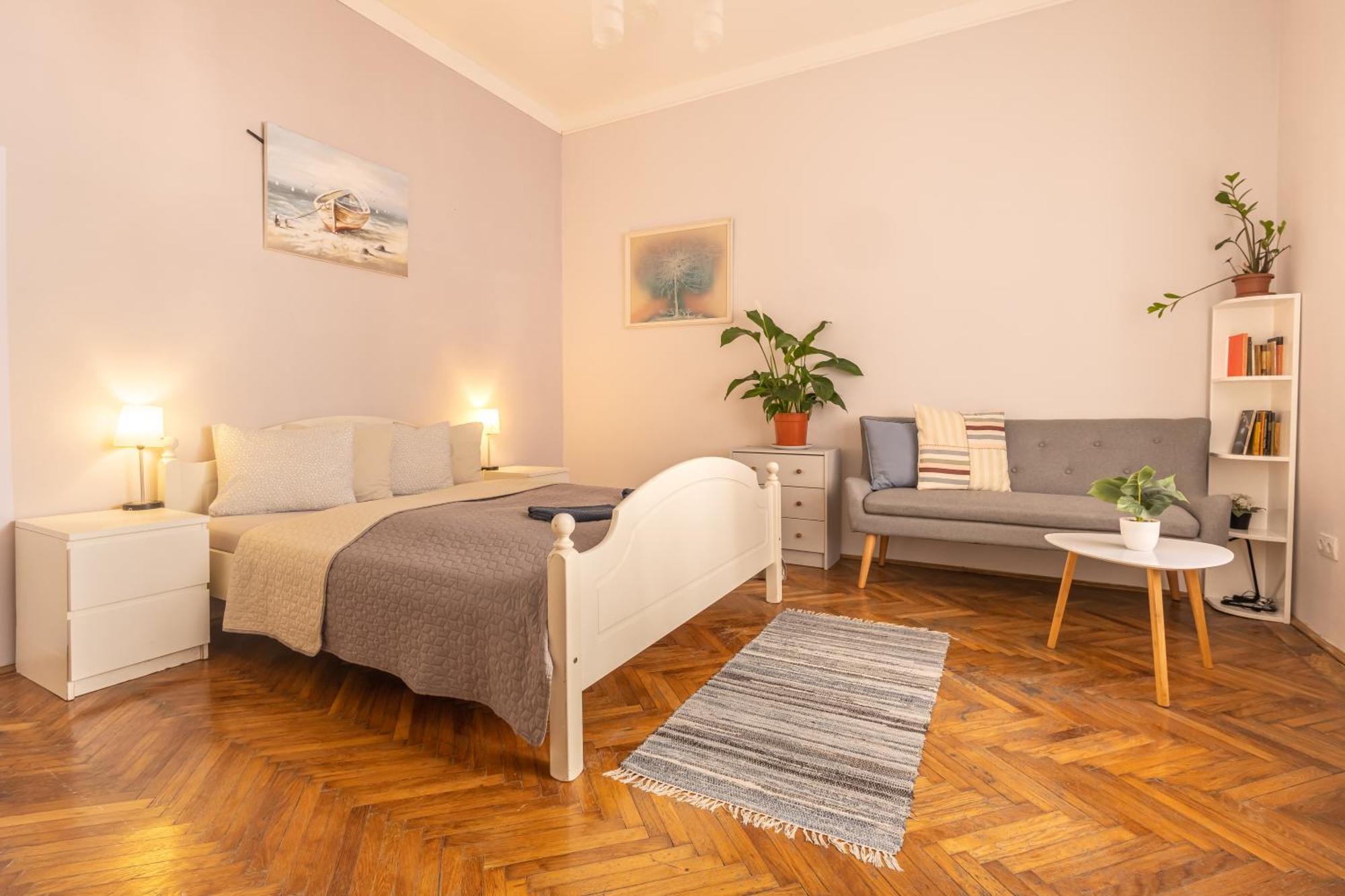 Gellerico Rooms At Horanszky Street بودابست المظهر الخارجي الصورة